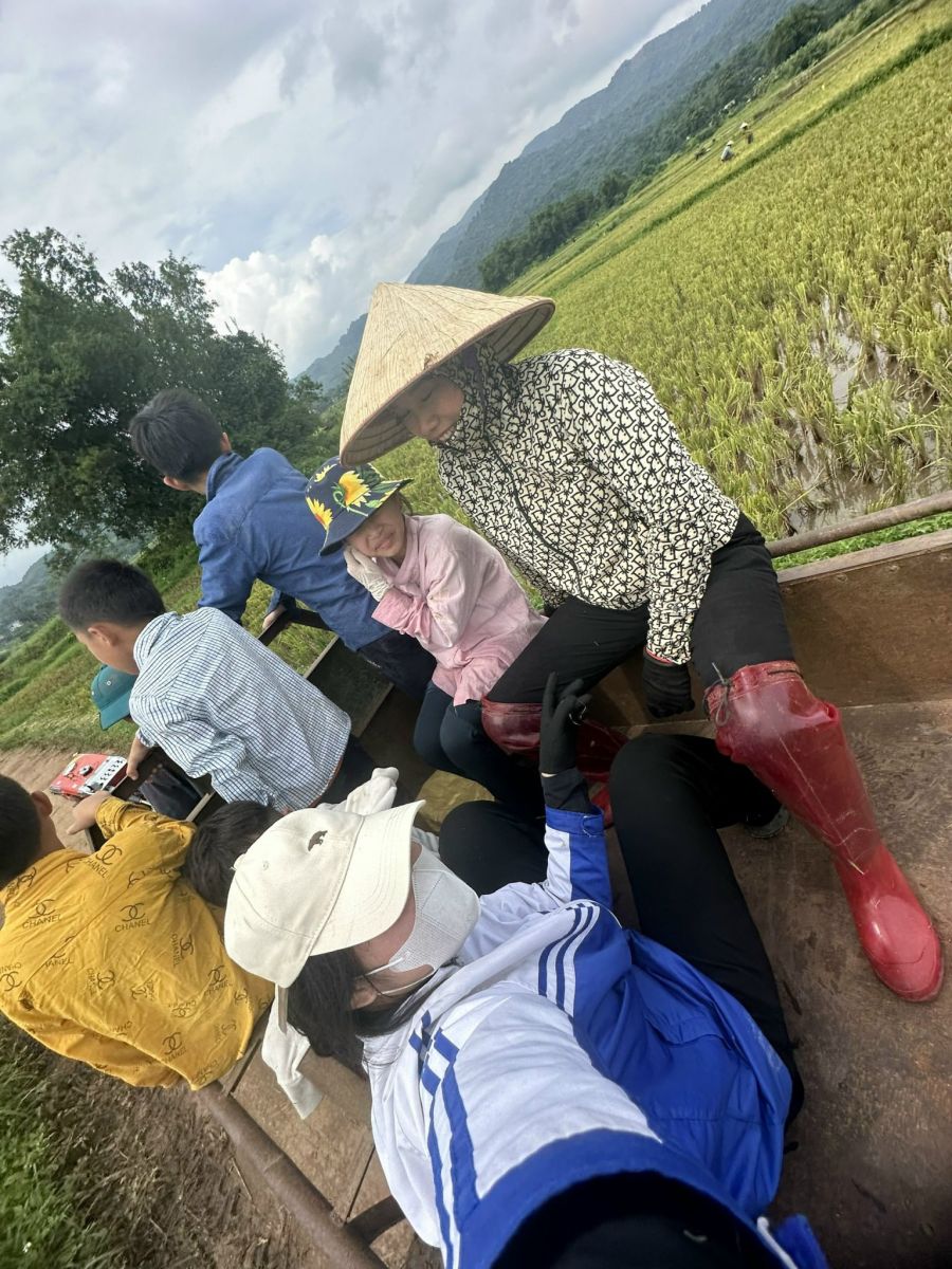 VỤ MÙA CỦA NGƯỜI DÂN TỘC TẠI HOÀ BÌNH 